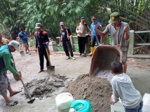 Semangat Gotong Royong Warga Desa Lagi Agi Masih Terjaga