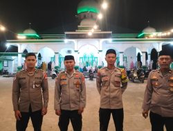 Personil Polres Polman Laksanakan Pengamanan Shalat Tarawih di Masjid-Masjid Wilayah Hukum Polres Polman